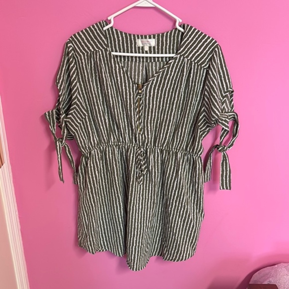 Stella Tweed Maternity Striped Green olive and White top size XL gold zipper